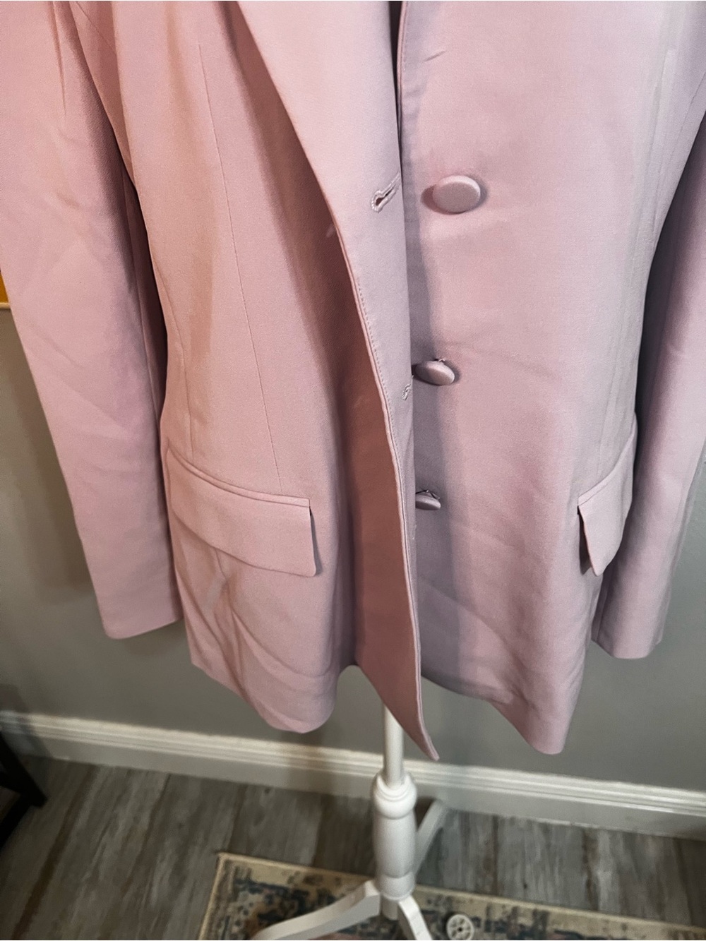 Lafayette 148 New York Suit 12 Lilac Set 3
Button blazer & Straight Pants - Picture 7 of 14